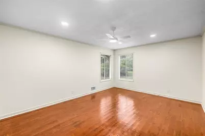 234 Shadow Lake Drive SW, Lilburn, GA 30047 - Photo 33
