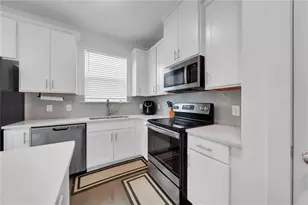 6410 Shalks Xing Dr, Lithonia, GA 30058 - Photo 7