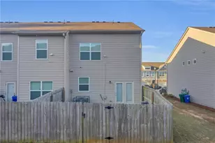 6410 Shalks Xing Dr, Lithonia, GA 30058 - Photo 3