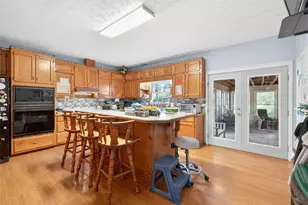 37 Simonton Rd, Lawrenceville, GA 30046 - Photo 9