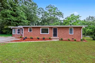 420 Georgia Ave, Fayetteville, GA 30214 - Photo 1