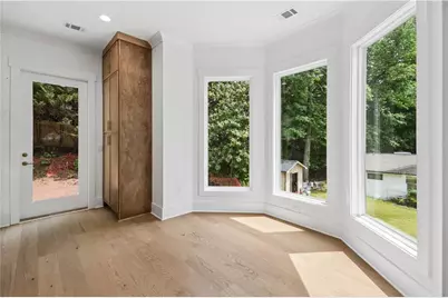 10745 Waters Road, Alpharetta, GA 30022 - Photo 19