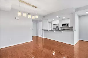 3338 Peachtree Rd NE, Atlanta, GA 30326 - Photo 17