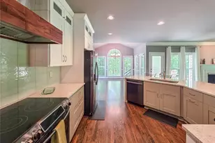4025 Halisport View, Kennesaw, GA 30152 - Photo 19