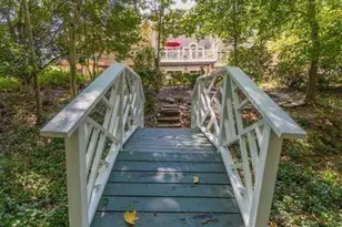 9385 Knollcrest Blvd, Johns Creek, GA 30022 - Photo 7