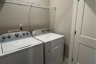 2011 Oak Ln NW, Atlanta, GA 30318 - Photo 11