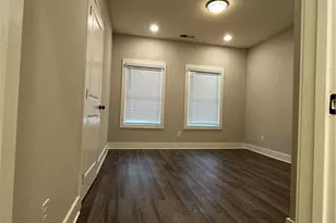 2011 Oak Ln NW, Atlanta, GA 30318 - Photo 13