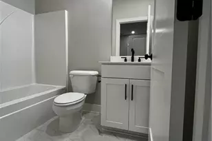 2011 Oak Ln NW, Atlanta, GA 30318 - Photo 9