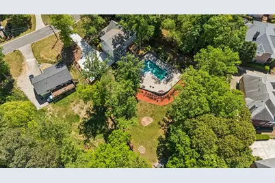 3889 Easy Circle NE, Marietta, GA 30066 - Photo 3