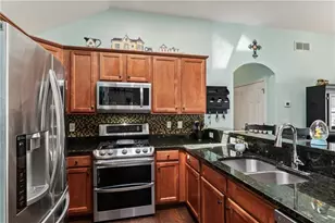 315 Winthrope Dr, Woodstock, GA 30188 - Photo 5