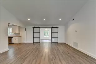 4243 N Arnold Mill Rd, Woodstock, GA 30188 - Photo 15