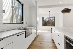 2985 Lookout Pl NE, Atlanta, GA 30305 - Photo 17