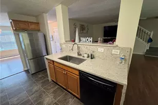 6231 Hickory Ln Cir, Union City, GA 30291 - Photo 3