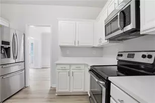 2425 Santa Barbra Ct SE, Conyers, GA 30013 - Photo 7