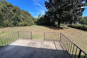 4090 W Oak Dr, Macon, GA 31210 - Photo 9
