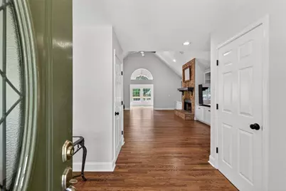 5633 Peace Avenue, Braselton, GA 30517 - Photo 7