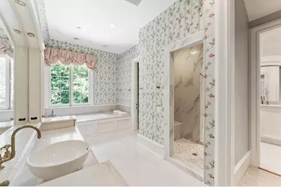 675 W Paces Ferry Unit#10 Road NW, Atlanta, GA 30327 - Photo 29