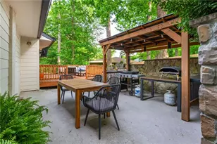 1461 Lively Ridge Rd NE, Atlanta, GA 30329 - Photo 21