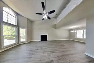 1021 Orchard Mill Ln, Lawrenceville, GA 30043 - Photo 3