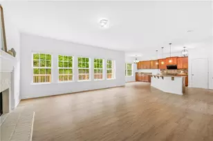 4017 Wyndam Hill Dr, Suwanee, GA 30024 - Photo 15