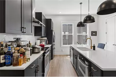 913 Brees Court, Atlanta, GA 30318 - Photo 13