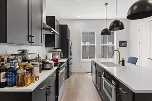 913 Brees Ct, Atlanta, GA 30318 - Photo 13
