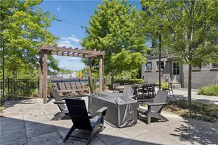913 Brees Ct, Atlanta, GA 30318 - Photo 35