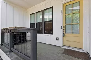 913 Brees Ct, Atlanta, GA 30318 - Photo 3