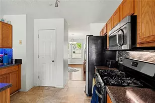 8710 Walworth Ct, Jonesboro, GA 30238 - Photo 9