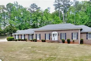5025 Greentree Trail, South Fulton, GA 30349 - Photo 3