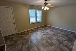 8839 Long Beach Cir, Sandy Springs, GA 30350 - Photo 9