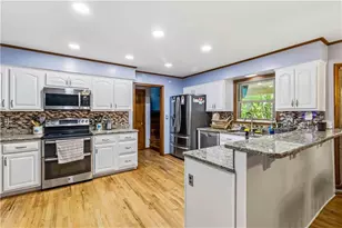 411 Sarah Ln, Lawrenceville, GA 30046 - Photo 9