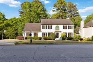 411 Sarah Ln, Lawrenceville, GA 30046 - Photo 3