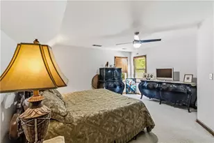 411 Sarah Ln, Lawrenceville, GA 30046 - Photo 35