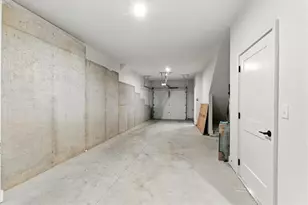 170 Color Cir, Atlanta, GA 30317 - Photo 23