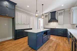 923 Oak Dr, Woodstock, GA 30189 - Photo 9