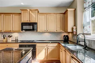 121 Oak Haven Dr, Canton, GA 30115 - Photo 9