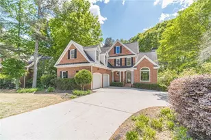 395 Amberbrook Cir, Grayson, GA 30017 - Photo 3