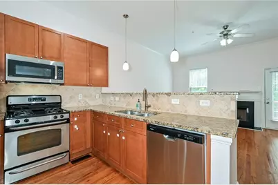 1915 Sterling Oaks Circle NE, Atlanta, GA 30319 - Photo 5