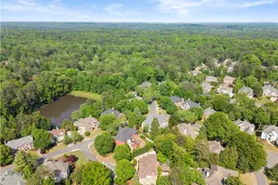 2407 Edgemere Ct, Marietta, GA 30062 - Photo 5