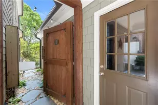 2407 Edgemere Ct, Marietta, GA 30062 - Photo 29
