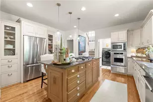 2407 Edgemere Ct, Marietta, GA 30062 - Photo 17