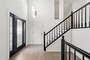 301 Oak Terrace, Alpharetta, GA 30009 - Photo 5