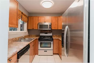 1196 Ashborough Drive #J, Marietta, GA 30067 - Photo 15