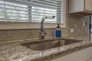 5937 Park Bay Ct, Flowery Branch, GA 30542 - Photo 5