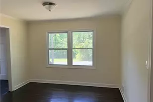 4326 Autumn Hill Dr, Stone Mountain, GA 30083 - Photo 7