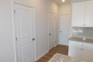 5361 Melbourne Ln, Flowery Branch, GA 30542 - Photo 9