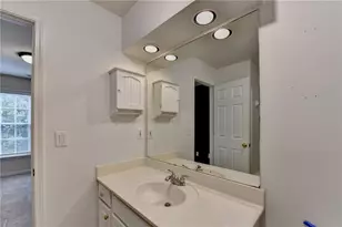 2105 Wrights Mill Cir NE, Atlanta, GA 30324 - Photo 29