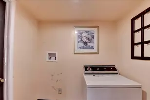 2105 Wrights Mill Cir NE, Atlanta, GA 30324 - Photo 15