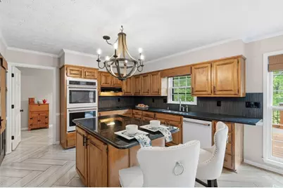 4901 Bainbridge Court, Lilburn, GA 30047 - Photo 15